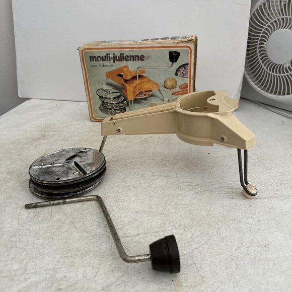 Vintage Moulinex 445 Mouli-Julienne 5 Disc Slicer Shredder Grater France - Picture 1 of 6